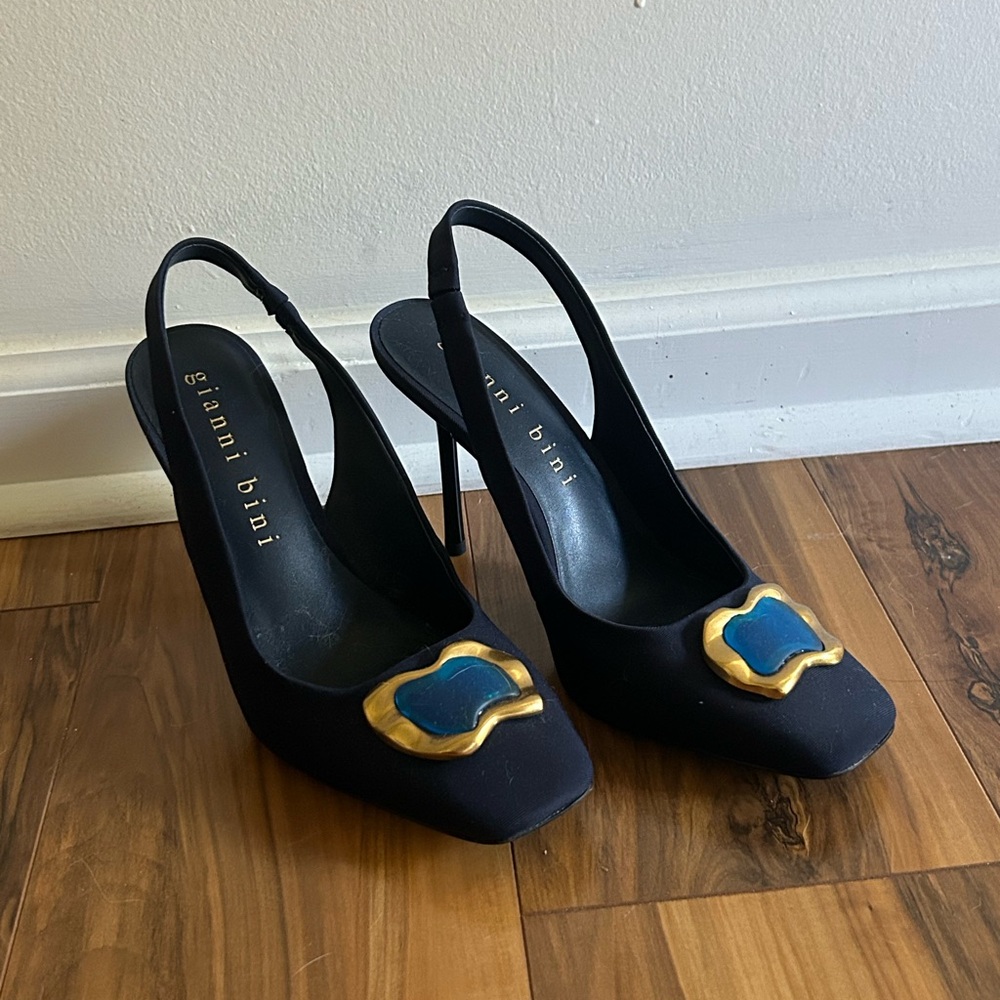 Gianni Bini Abstract Motif Slingback Heel